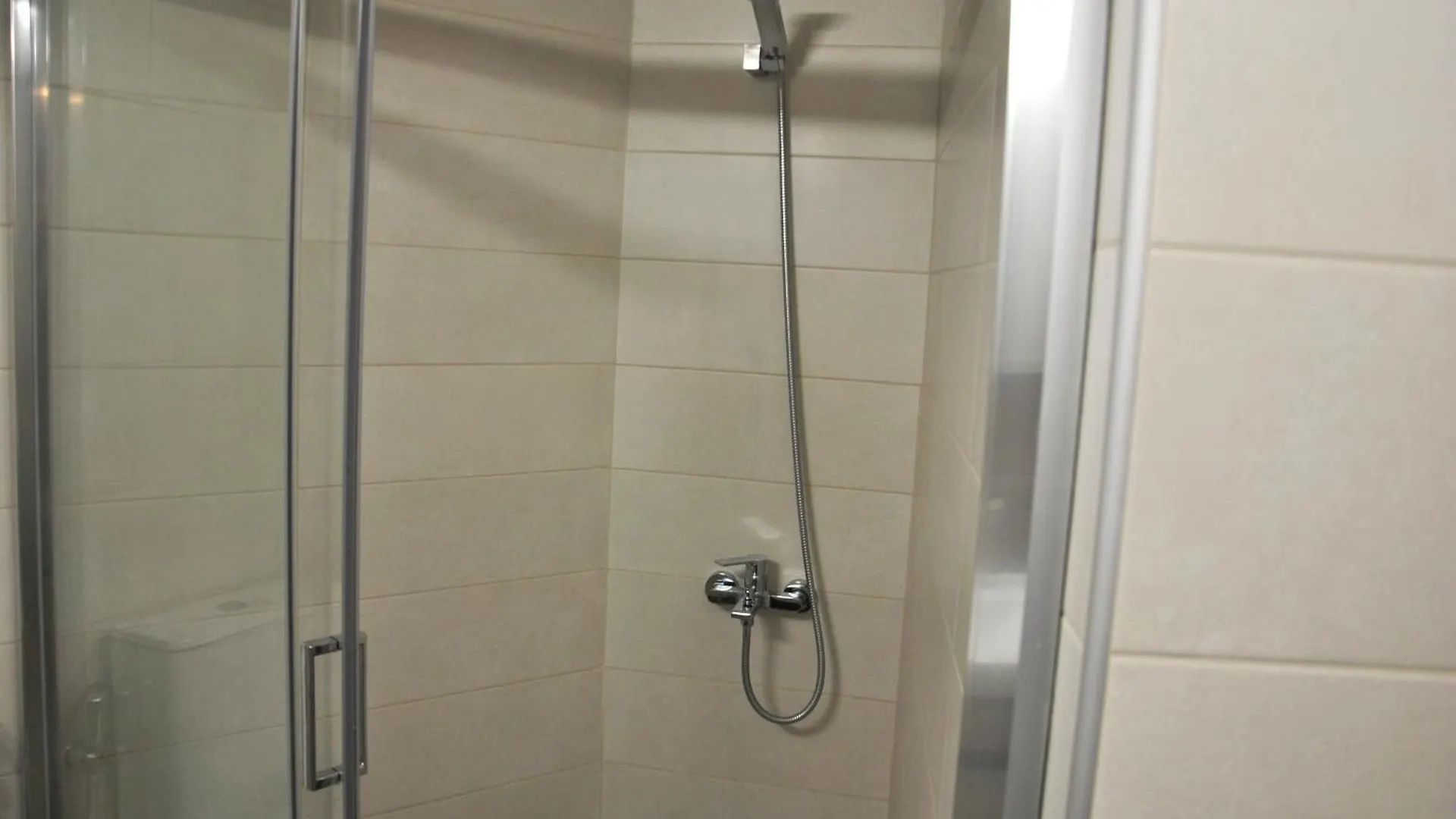 4 Seasons Breeze / Thessaloniki Apartment Greece