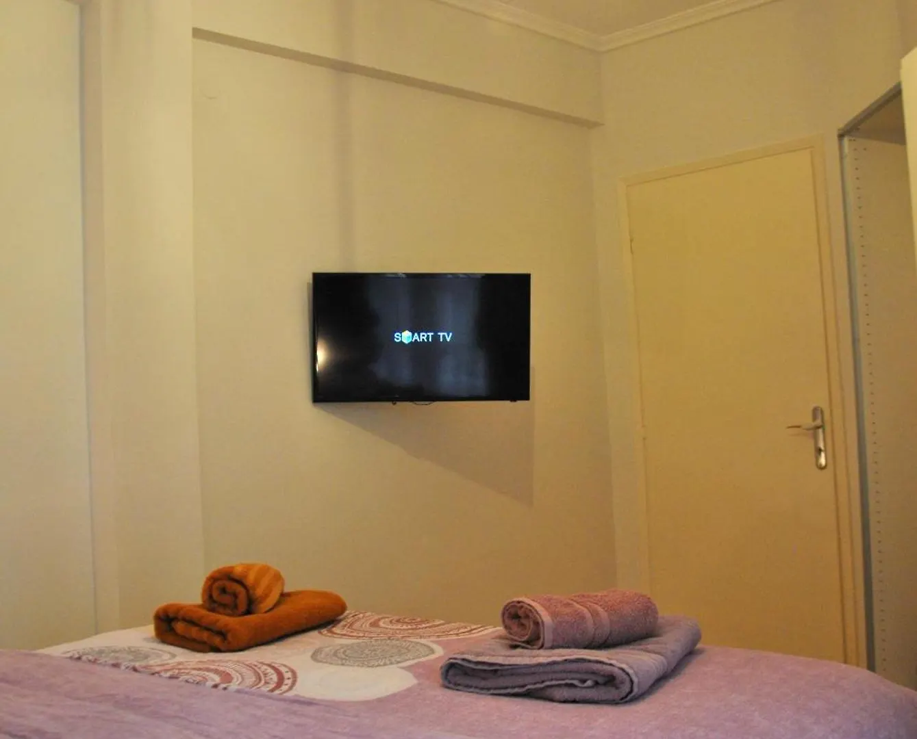 4 Seasons Breeze / Thessaloniki Apartment 0*,  Greece
